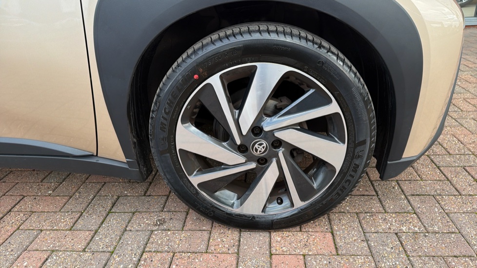 Toyota Aygo X 1.0 VVT-i Edge 5dr Auto Petrol Hatchback - Image 40