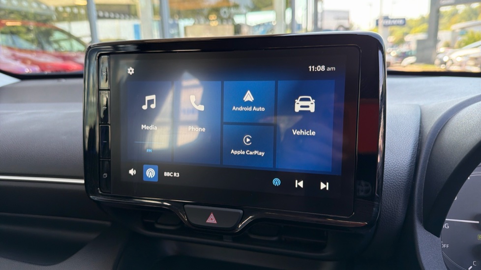 Toyota Yaris 1.5 Hybrid Icon 5dr CVT Hybrid Hatchback - Image 9