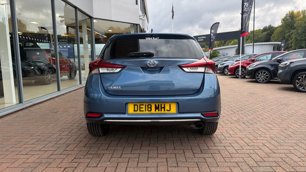 Toyota Auris 1.2T Icon Tech TSS 5dr [Leather] Petrol Hatchback - Image 26