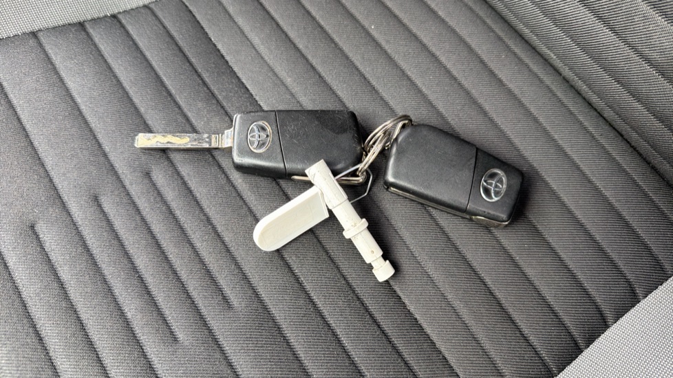Toyota Auris 1.2T Icon Tech TSS 5dr [Leather] Petrol Hatchback - Image 28