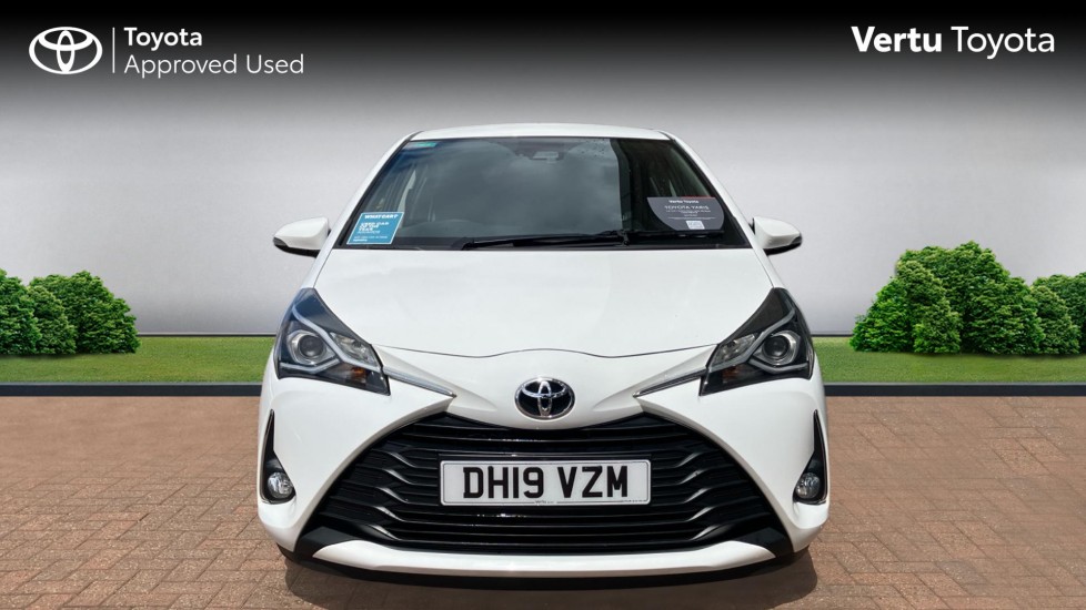 Toyota Yaris 1.5 VVT-i Icon Tech 5dr Petrol Hatchback - Image 22
