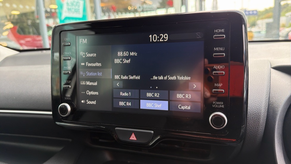 Toyota Yaris 1.5 Hybrid Design 5dr CVT Hybrid Hatchback - Image 32