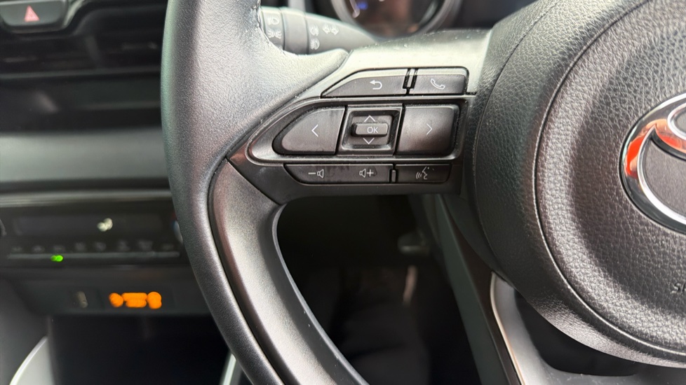 Toyota Yaris 1.5 Hybrid Design 5dr CVT Hybrid Hatchback - Image 36