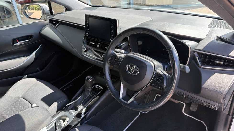 Toyota Corolla 1.8 VVT-i Hybrid Icon 5dr CVT Hybrid Estate - Image 34