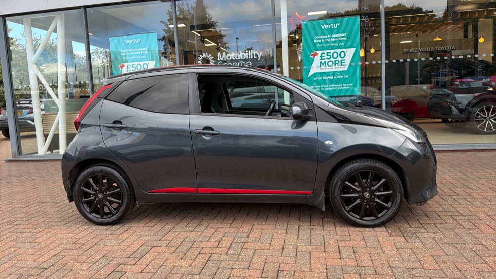 Toyota Aygo 1.0 VVT-i X-Press 5dr x-shift Petrol Hatchback - Image 23