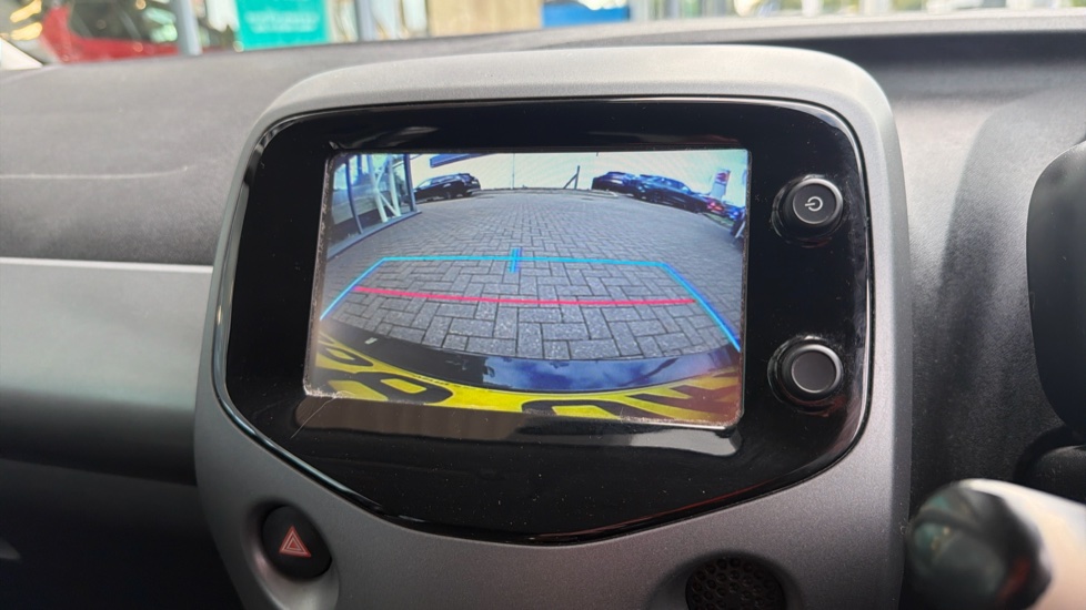Toyota Aygo 1.0 VVT-i X-Press 5dr x-shift Petrol Hatchback - Image 33