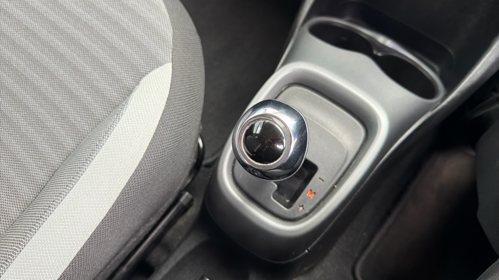 Toyota Aygo 1.0 VVT-i X-Press 5dr x-shift Petrol Hatchback - Image 39