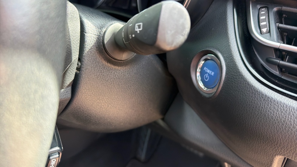 Toyota C-HR 1.8 Hybrid Icon 5dr CVT Hybrid Hatchback - Image 16