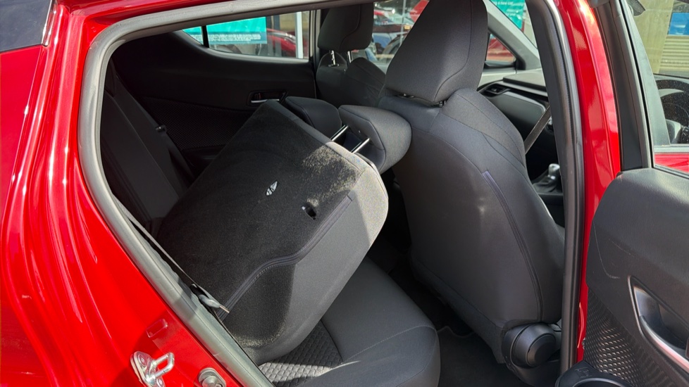 Toyota C-HR 1.8 Hybrid Icon 5dr CVT Hybrid Hatchback - Image 18