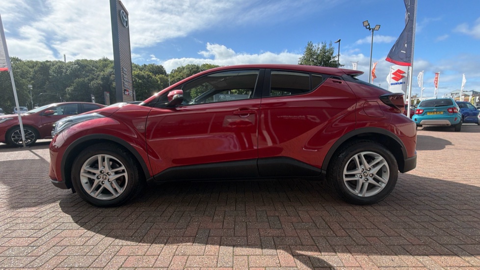 Toyota C-HR 1.8 Hybrid Icon 5dr CVT Hybrid Hatchback - Image 24