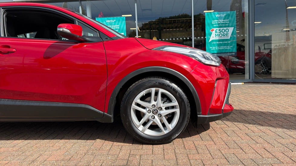 Toyota C-HR 1.8 Hybrid Icon 5dr CVT Hybrid Hatchback - Image 25