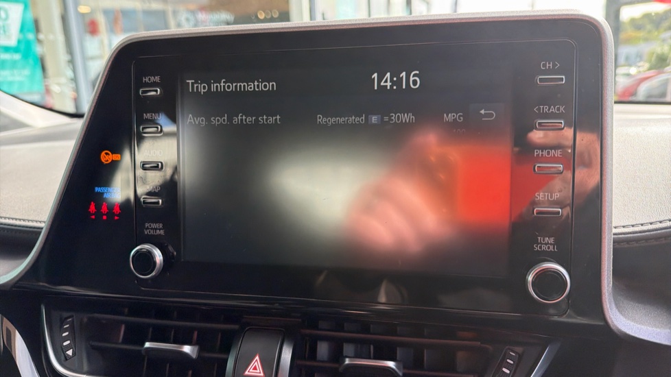 Toyota C-HR 1.8 Hybrid Icon 5dr CVT Hybrid Hatchback - Image 30