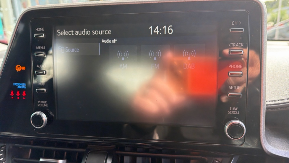 Toyota C-HR 1.8 Hybrid Icon 5dr CVT Hybrid Hatchback - Image 32