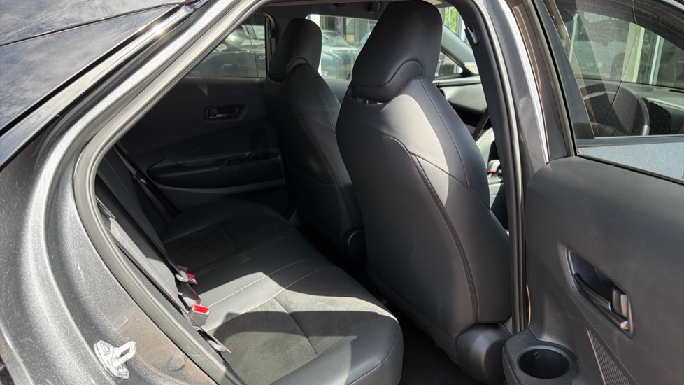 Toyota C-HR 2.0 PHEV GR Sport 5dr CVT Hatchback - Image 8
