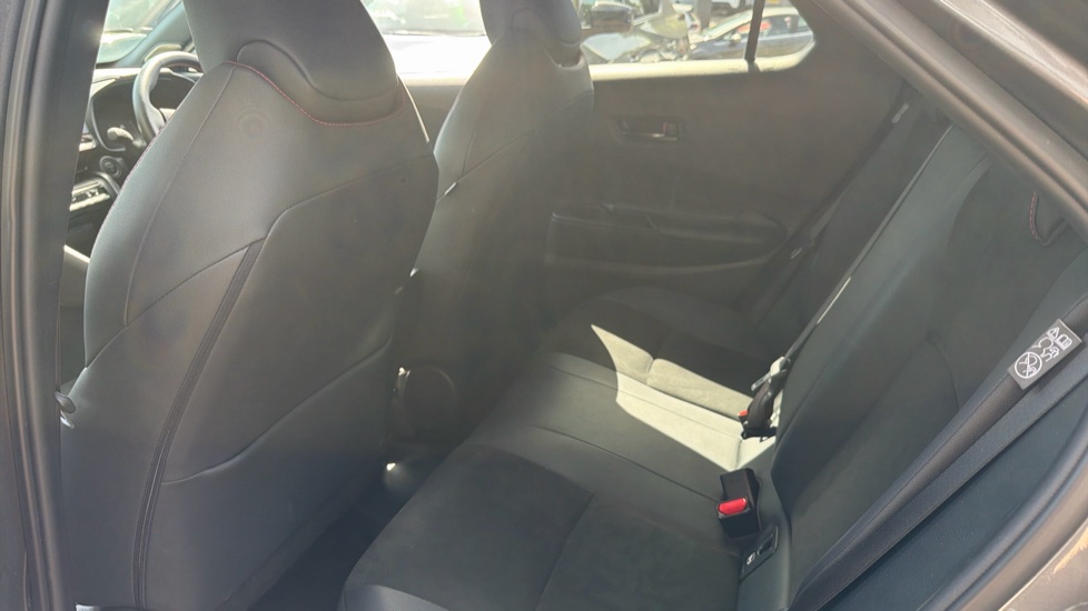 Toyota C-HR 2.0 PHEV GR Sport 5dr CVT Hatchback - Image 15