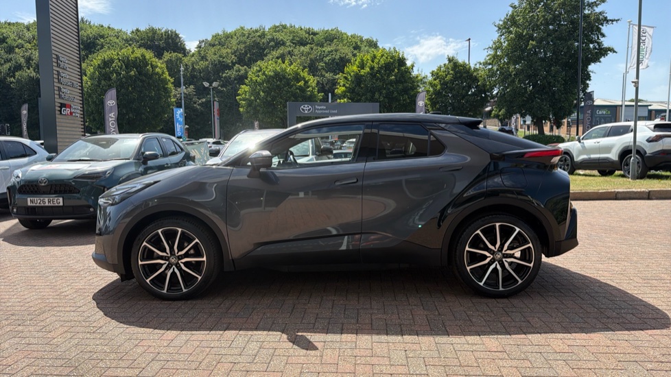 Toyota C-HR 2.0 PHEV GR Sport 5dr CVT Hatchback - Image 24
