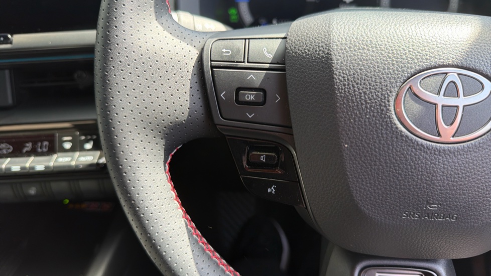Toyota C-HR 2.0 PHEV GR Sport 5dr CVT Hatchback - Image 38