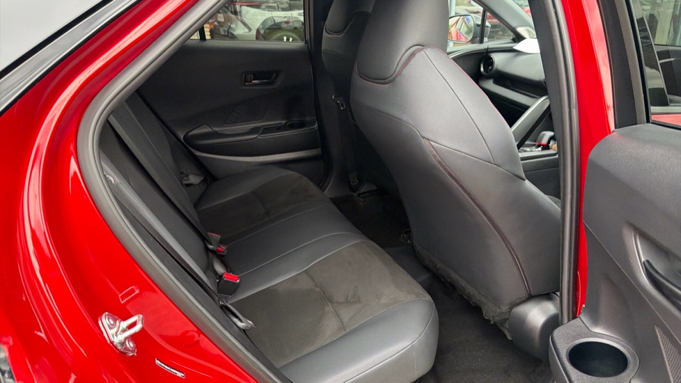 Toyota C-HR 2.0 PHEV GR Sport 5dr CVT Hatchback - Image 8