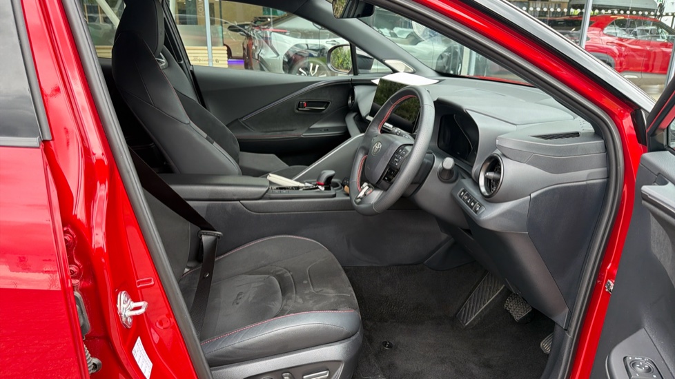 Toyota C-HR 2.0 PHEV GR Sport 5dr CVT Hatchback - Image 12