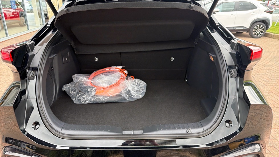 Toyota C-HR 2.0 PHEV GR Sport 5dr CVT Hatchback - Image 13