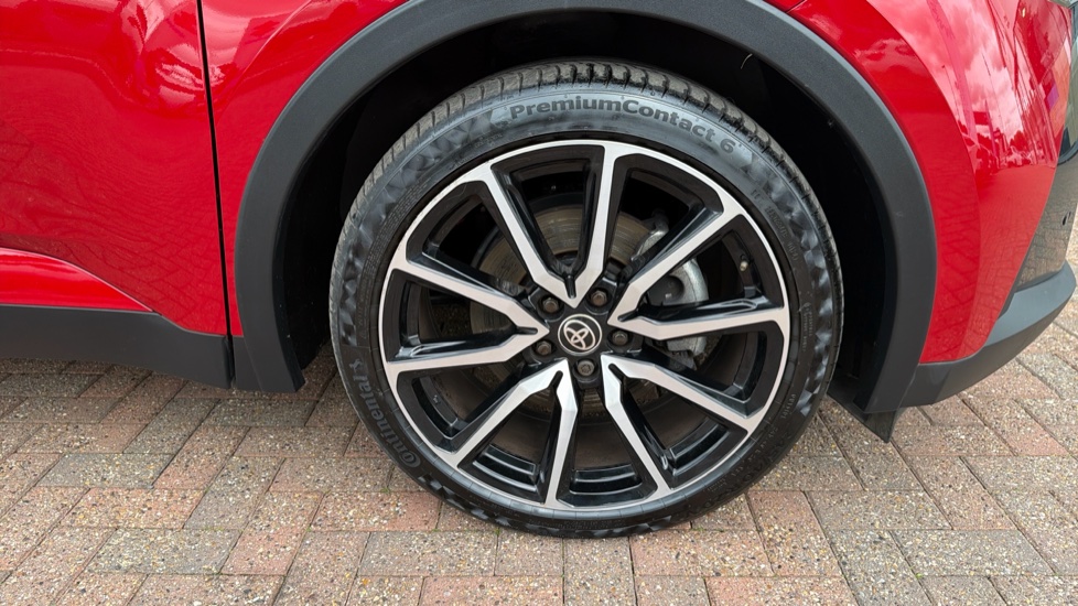 Toyota C-HR 2.0 PHEV GR Sport 5dr CVT Hatchback - Image 42