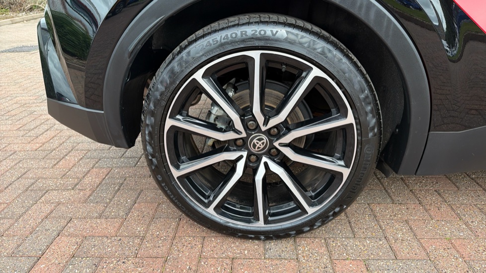 Toyota C-HR 2.0 PHEV GR Sport 5dr CVT Hatchback - Image 43