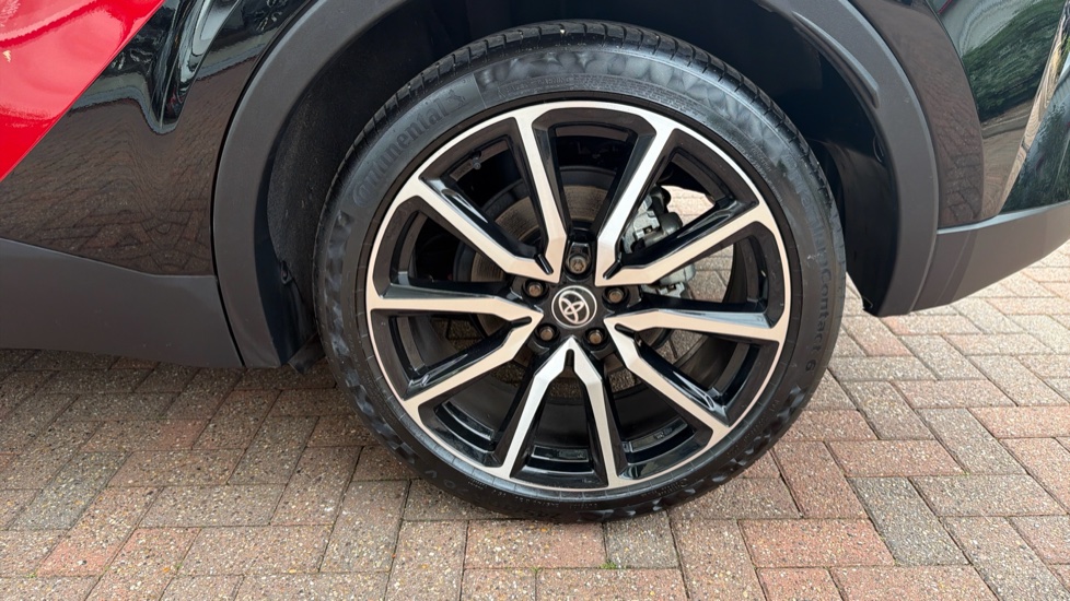 Toyota C-HR 2.0 PHEV GR Sport 5dr CVT Hatchback - Image 45