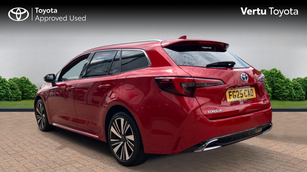 Toyota Corolla 2.0 Hybrid Design 5dr CVT Hybrid Hatchback - Image 4