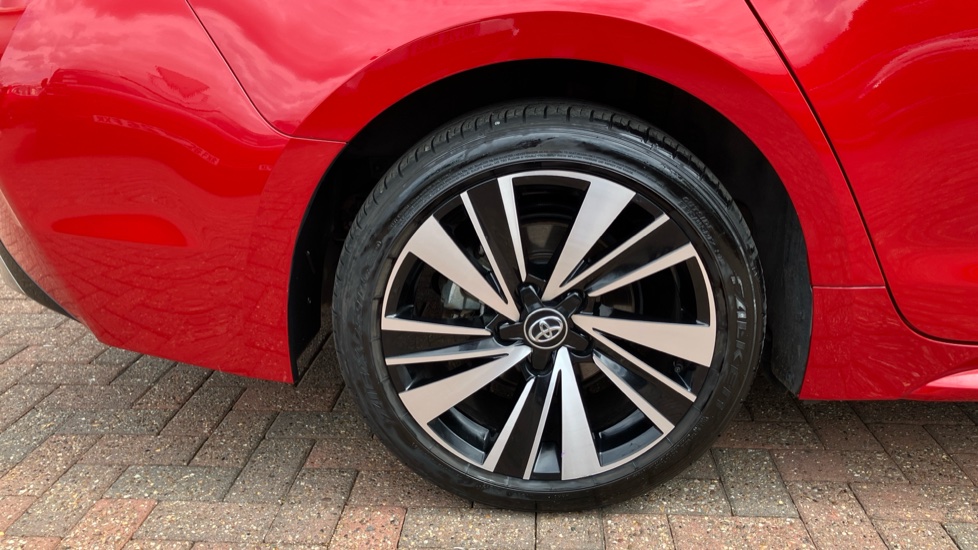 Toyota Corolla 2.0 Hybrid Design 5dr CVT Hybrid Hatchback - Image 41