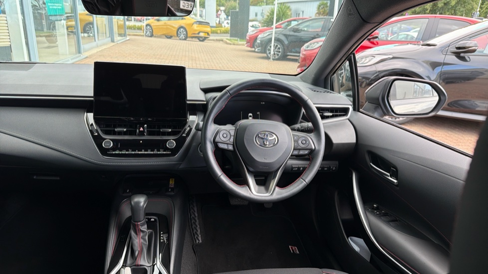 Toyota Corolla 2.0 Hybrid 178 GR Sport 5dr CVT Hybrid Estate - Image 7