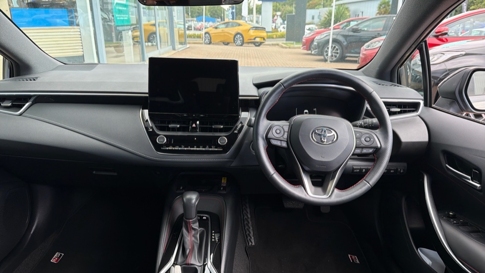 Toyota Corolla 2.0 Hybrid 178 GR Sport 5dr CVT Hybrid Estate - Image 10