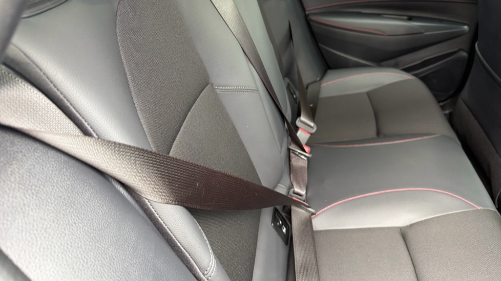 Toyota Corolla 2.0 Hybrid 178 GR Sport 5dr CVT Hybrid Estate - Image 14