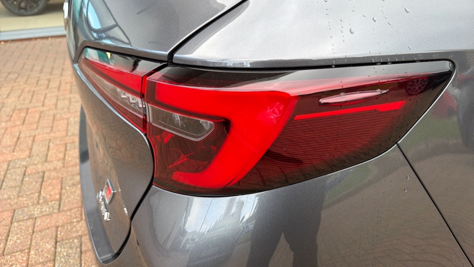 Toyota Corolla 2.0 Hybrid 178 GR Sport 5dr CVT Hybrid Estate - Image 21