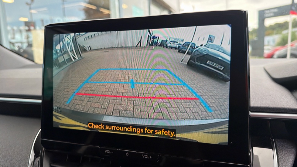 Toyota Corolla 2.0 Hybrid 178 GR Sport 5dr CVT Hybrid Estate - Image 33