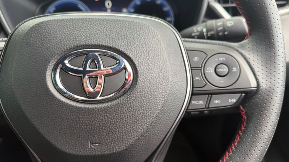 Toyota Corolla 2.0 Hybrid 178 GR Sport 5dr CVT Hybrid Estate - Image 37