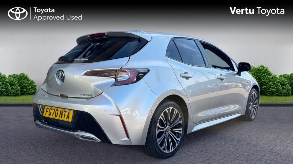 Toyota Corolla 2.0 VVT-i Hybrid Design 5dr CVT Hybrid Hatchback - Image 2