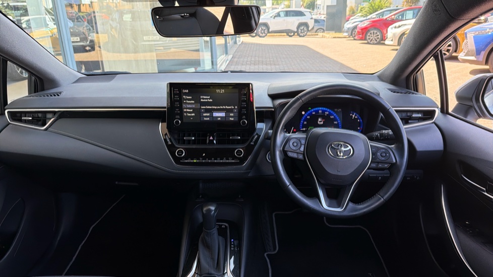 Toyota Corolla 2.0 VVT-i Hybrid Design 5dr CVT Hybrid Hatchback - Image 6
