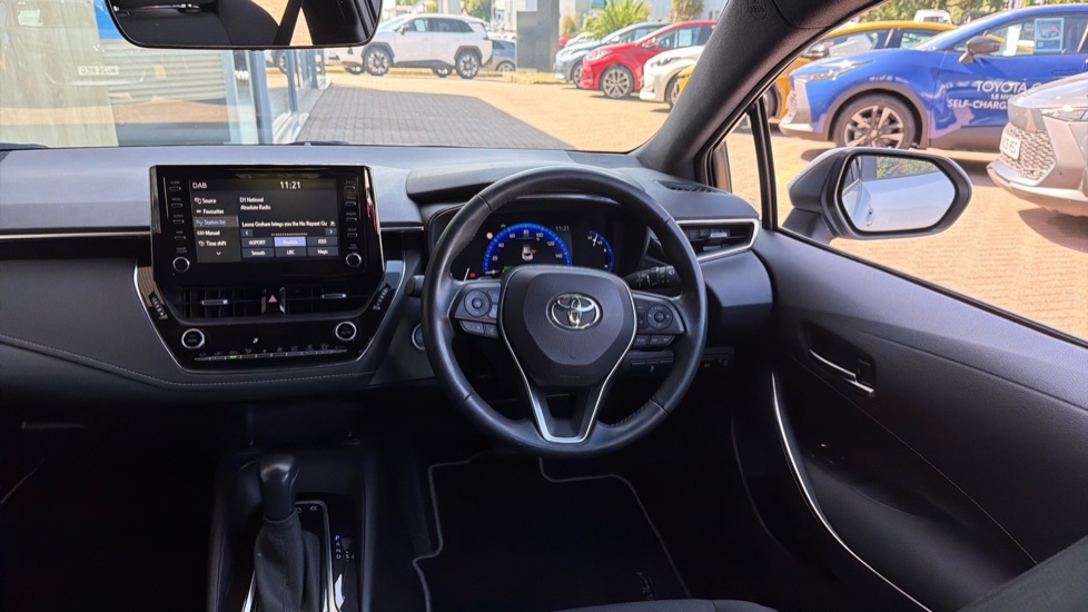 Toyota Corolla 2.0 VVT-i Hybrid Design 5dr CVT Hybrid Hatchback - Image 7