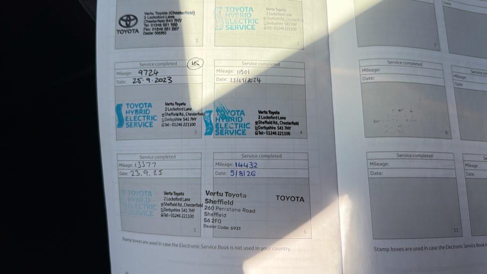 Toyota Corolla 2.0 VVT-i Hybrid Design 5dr CVT Hybrid Hatchback - Image 27