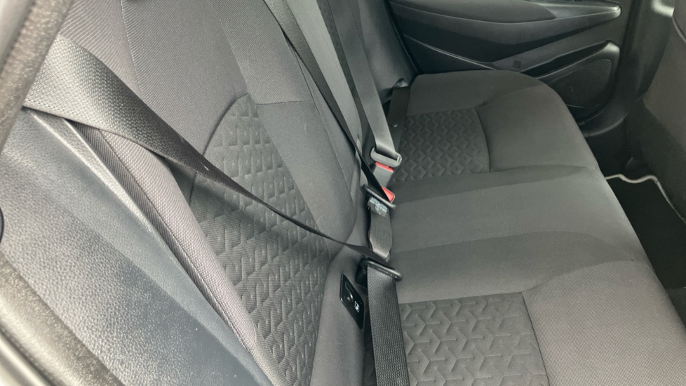 Toyota Corolla 1.8 VVT-i Hybrid Icon Tech 5dr CVT Hybrid Estate - Image 14