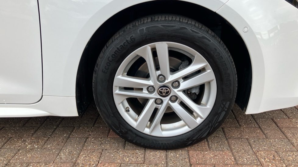 Toyota Corolla 1.8 VVT-i Hybrid Icon Tech 5dr CVT Hybrid Estate - Image 40