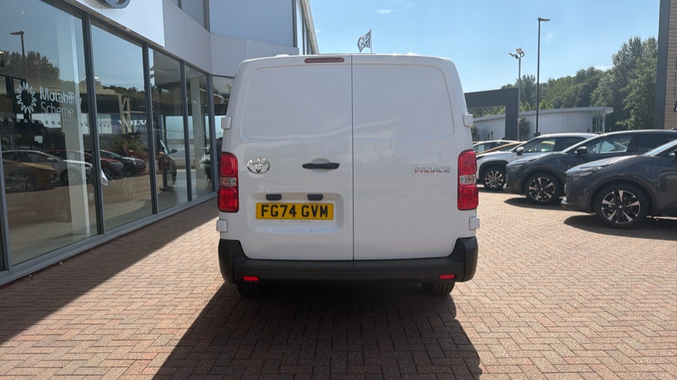 Toyota Proace L2 Diesel 2.0D 145 Icon Van - Image 26
