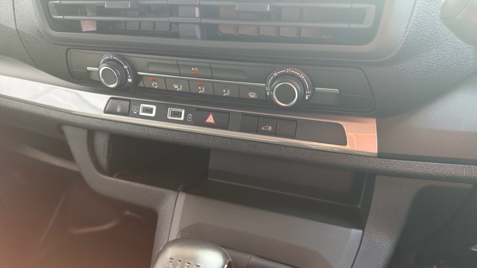 Toyota Proace L2 Diesel 2.0D 145 Icon Van - Image 37