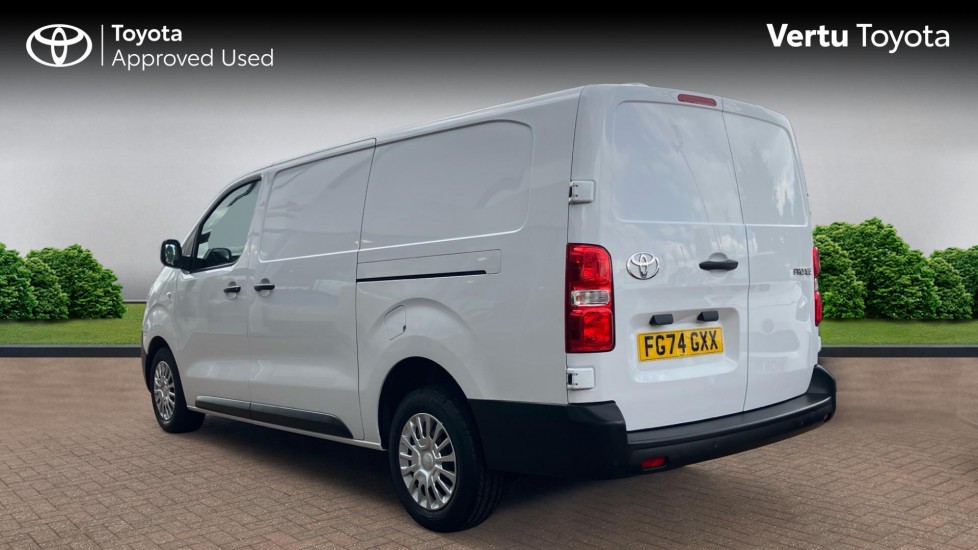Toyota Proace L2 Diesel 2.0D 145 Icon Van - Image 4