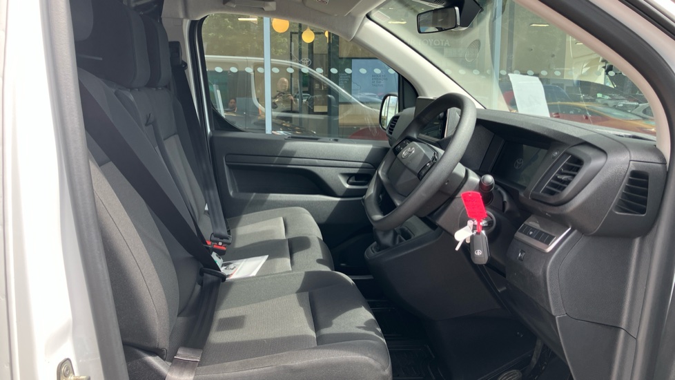 Toyota Proace L2 Diesel 2.0D 145 Icon Van - Image 12