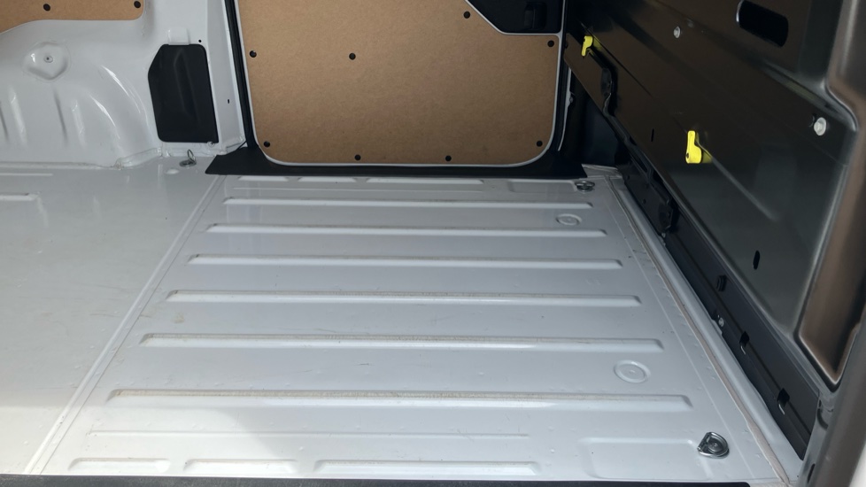 Toyota Proace L2 Diesel 2.0D 145 Icon Van - Image 17