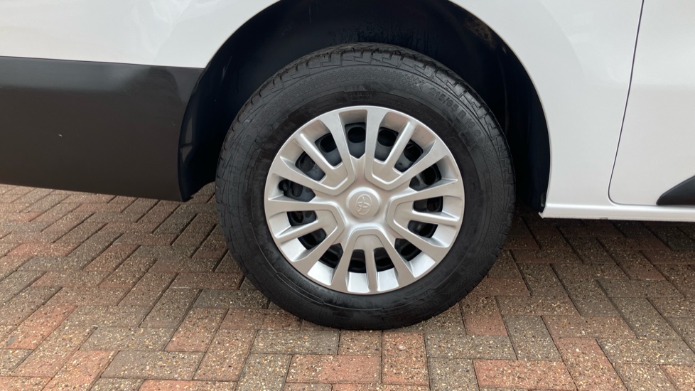Toyota Proace L2 Diesel 2.0D 145 Icon Van - Image 41
