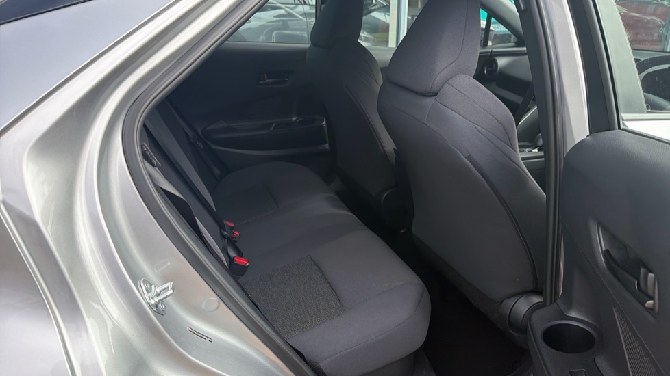 Toyota C-HR 1.8 Hybrid Icon 5dr CVT Hybrid Hatchback - Image 8