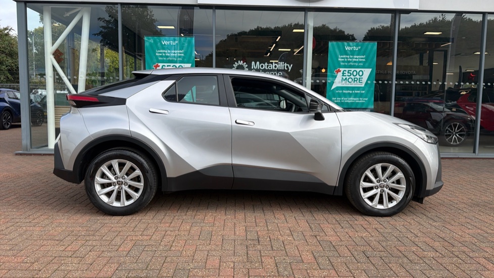 Toyota C-HR 1.8 Hybrid Icon 5dr CVT Hybrid Hatchback - Image 23