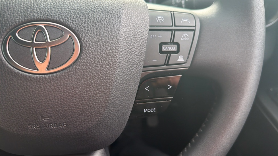 Toyota C-HR 1.8 Hybrid Icon 5dr CVT Hybrid Hatchback - Image 37